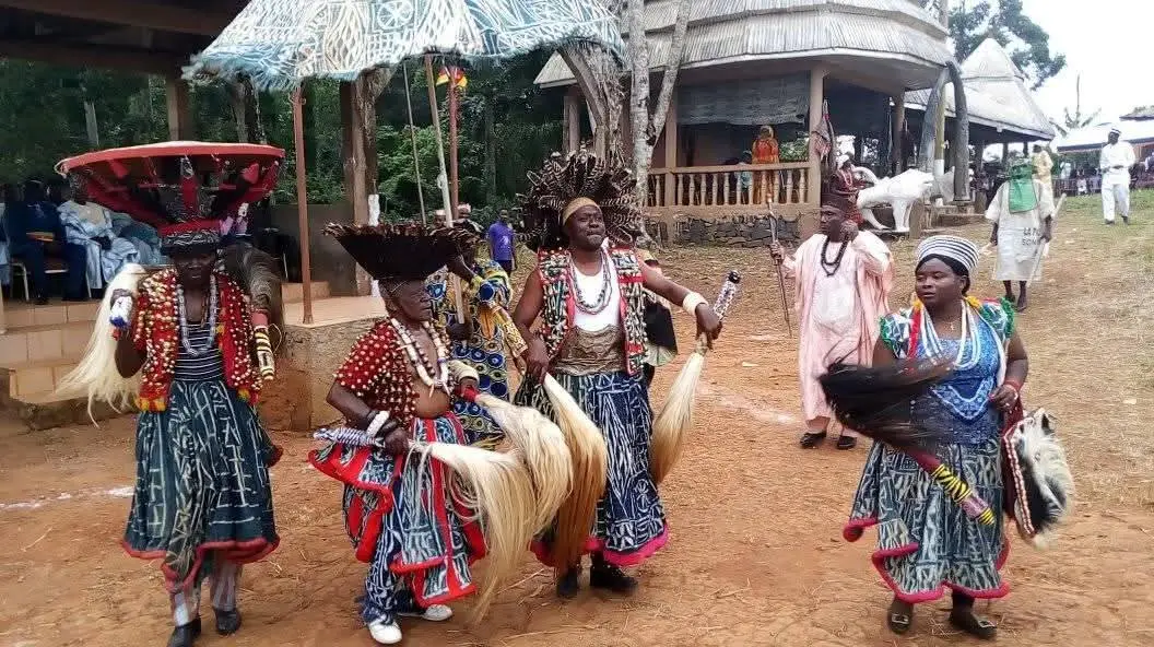 Jeu-Culturel : Reconnaissez-vous cette danse emblématique de Batseng’la ?